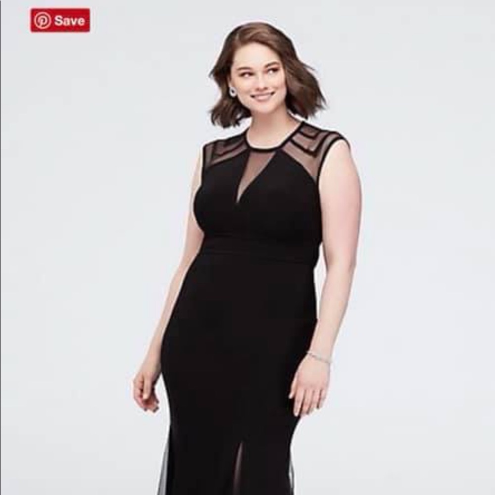 Never worn David’s bridal dress.